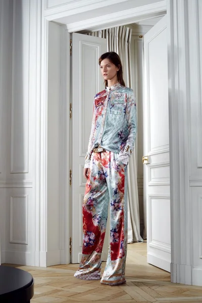 Look 3